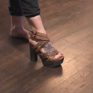 Womens leather sandals